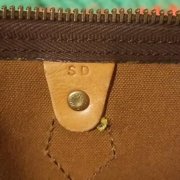 Authentic Louis Vuitton Speedy 35 - Picture 14 of 16